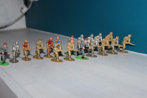 90 AFRIKA KORPS PART PAINTED AIRFIX (11) NO TIP DAMAGE - Picture 2 of 15