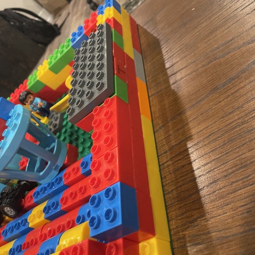 LEGO Duplo Bulk Lot - 100+ Random Pieces Window Doors Fence minifigure 1434 - Picture 7 of 12