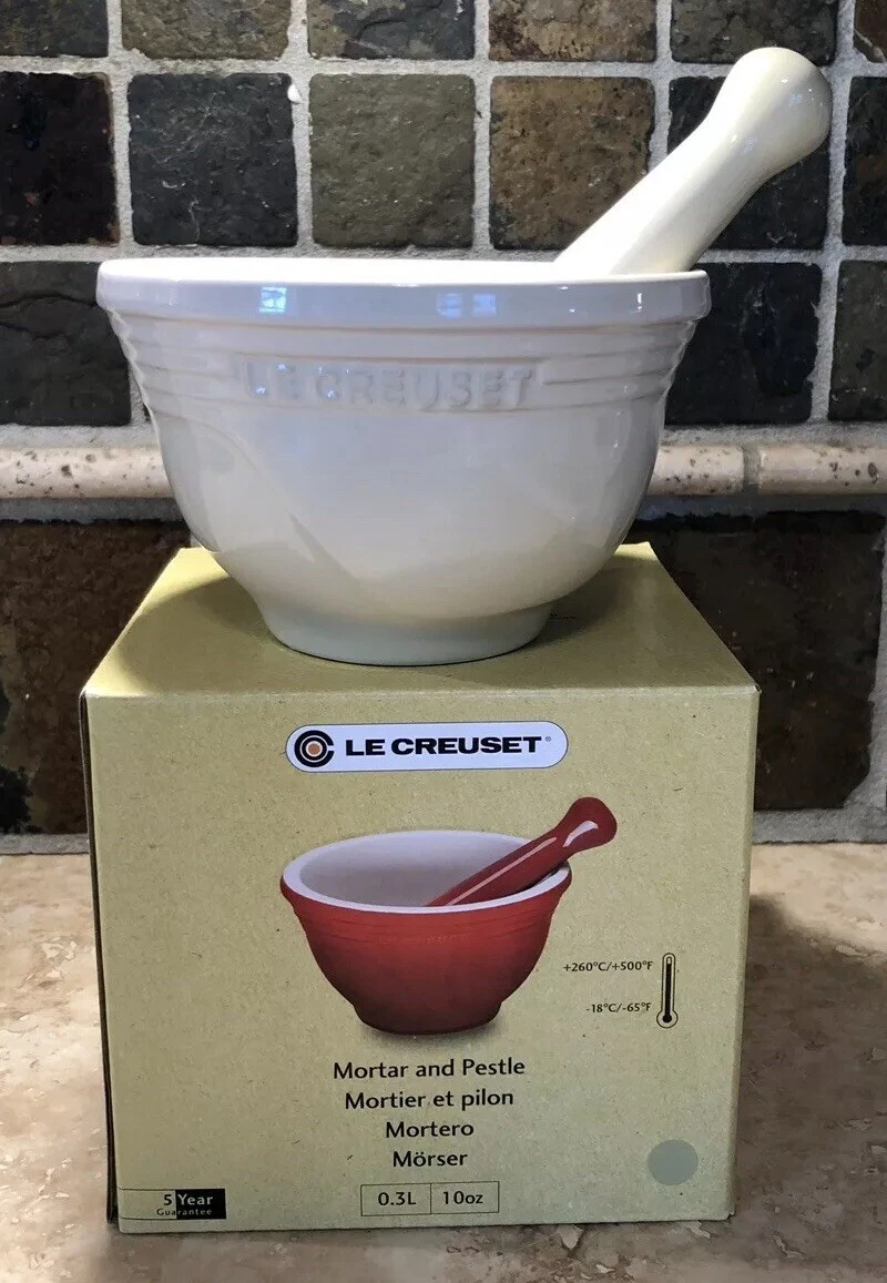 "Dune" 10 Oz Mortar & Pestle LE CREUSET Stoneware NWT Neutral Almond