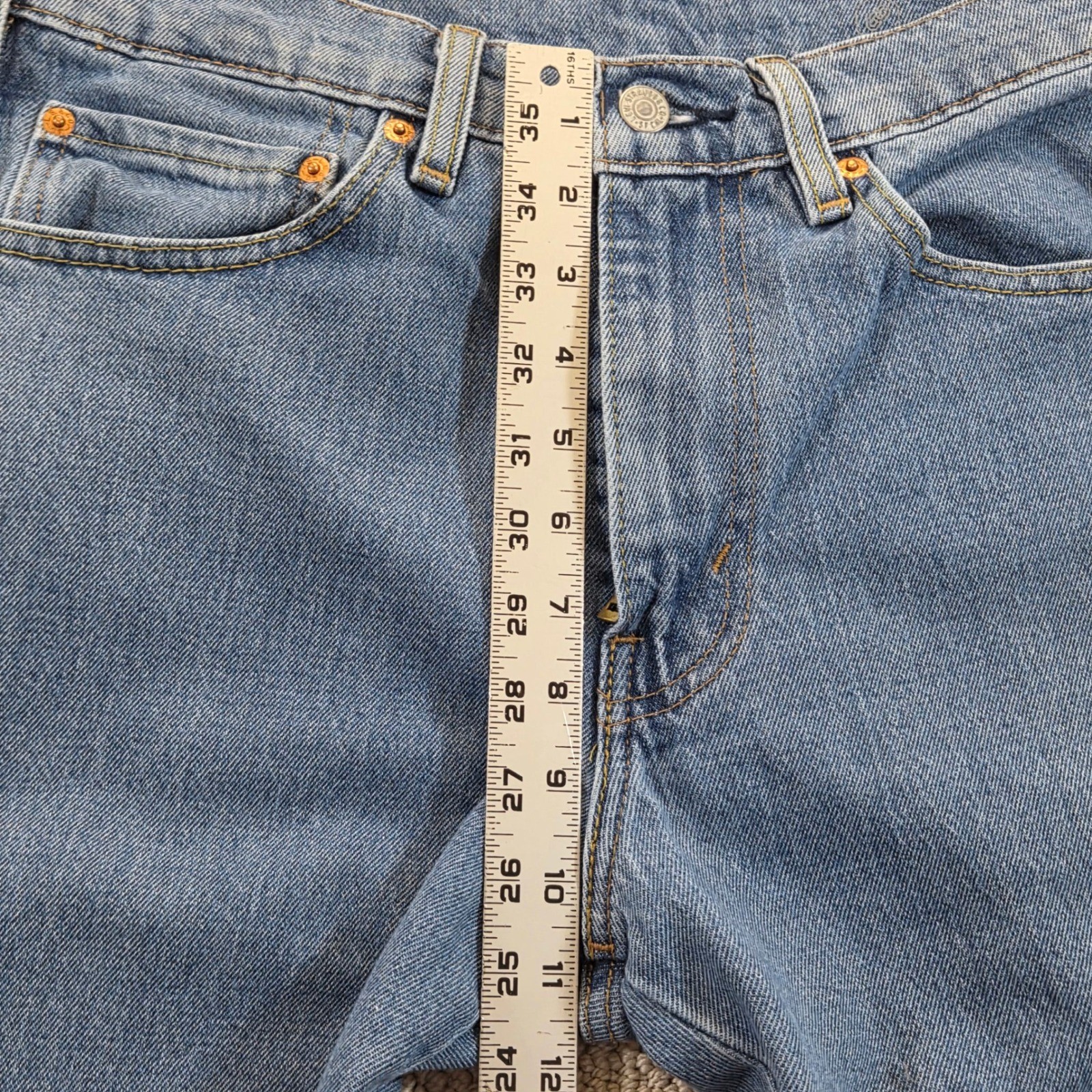 Levis 501 Jeans Mens Size 32x29 Light Wash Denim Classic Straight Leg * READ thumbnail 6