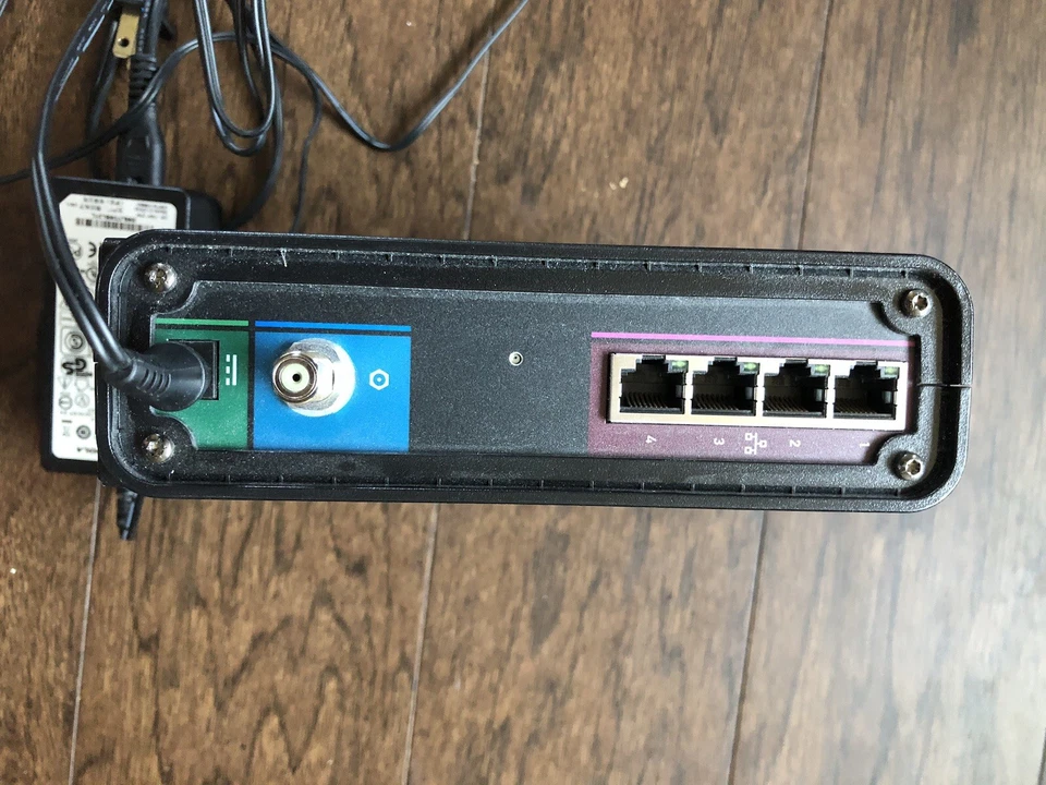 Motorola SBG6580 Wireless Cable Modem Router Internet WiFi Comcast SURFboard - Image 4 of 4