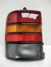 Feu arrière Nissan SERENA