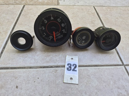 Johnson Evinrude Analog Gauge Set Tachometer RPM