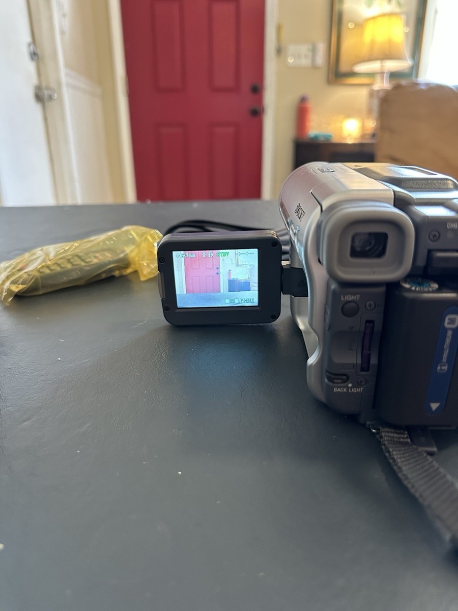 SONY Handycam video Hi8 本体 新品8ミリ2本付き Amazon.com : Sony Camcorder for 8mm Digital8 Hi8 Tape Transfer to