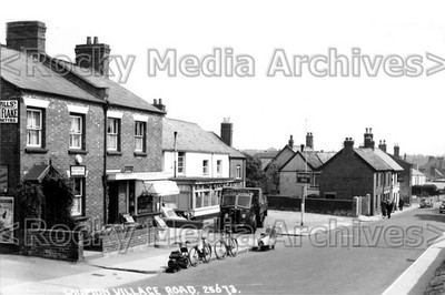 Yqq-64 The Post Office & Whiteway's Cyder Van, Whipton, Devon. Foto