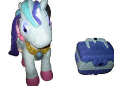 V Tech Myla the magical unicorn interactive singing W/ real kids make up LQQK 