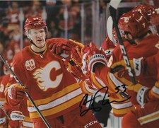 Calgary Flames Buddy Robinson Signed Autographed 8x10 NHL Photo COA #4