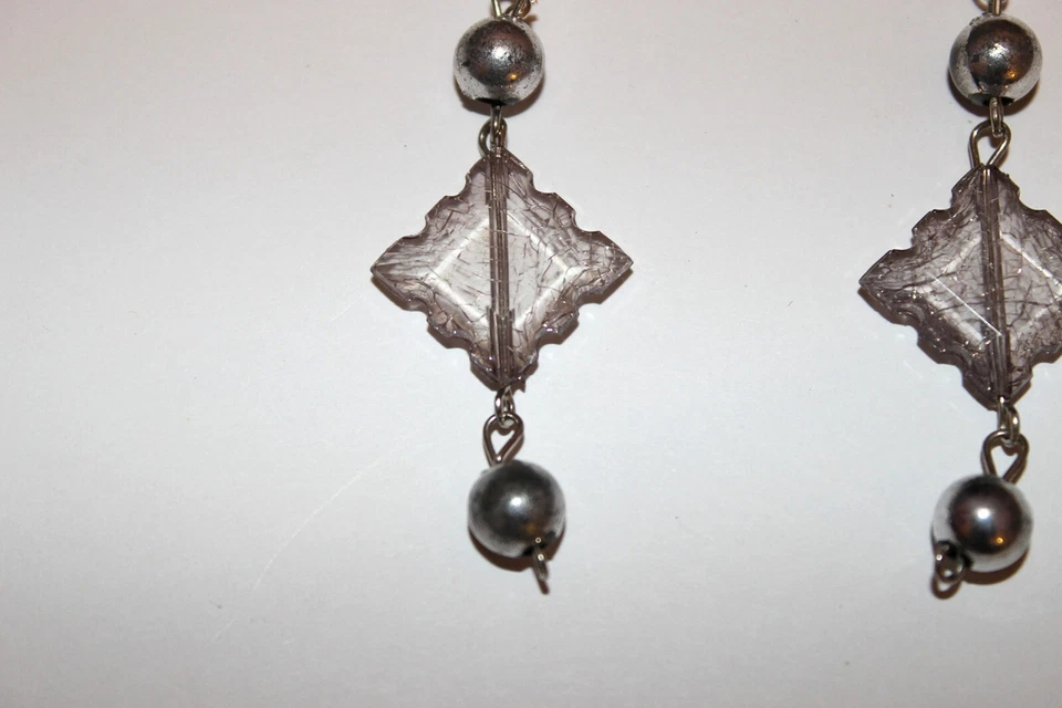 ORECCHINI PENDENTI DONNA ACCIAIO VIOLA TRASPARENTE STILE VINTAGE BIGIOTTERIA - Immagine 2 di 4