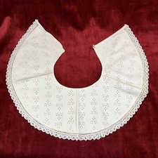 Vintage Handmade Snap closure Collar- white