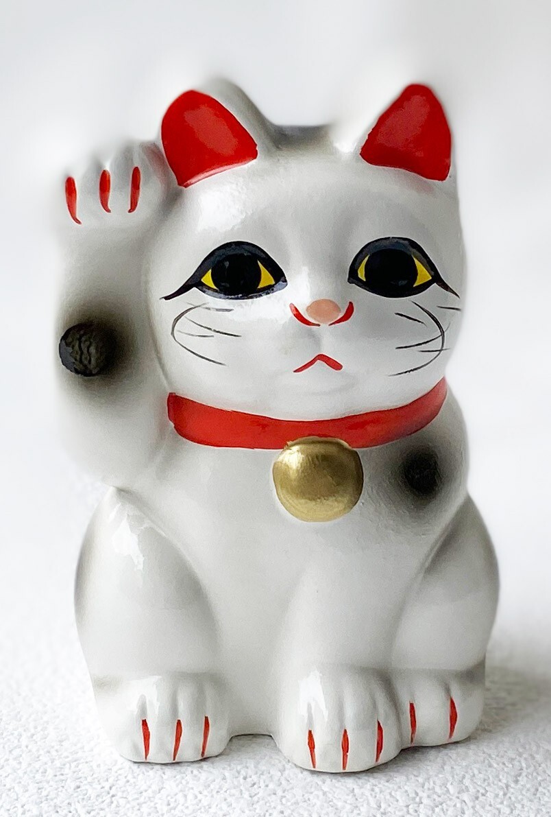 MANEKI NEKO Coinbank Japanese lucky cat TOKONAME yaki Right