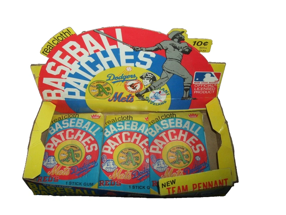 Fleer 1974 Baseball factory Sealed Cloth Patches Pack Card From Box - Image 2 of 2