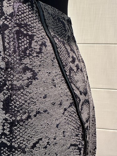 David Lawrence Brand Women Skirt Pencil Style Snake Pattern Size 10 - Picture 4 of 10