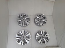4x Original Alufelgen Volkswagen 18 Zoll 7,5J 5x112 ET50 Nabe 57,1 Silber