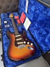 2024 Fender 70th Anniversary Stratocaster USA - Comet Burst - Hard Case - Candy