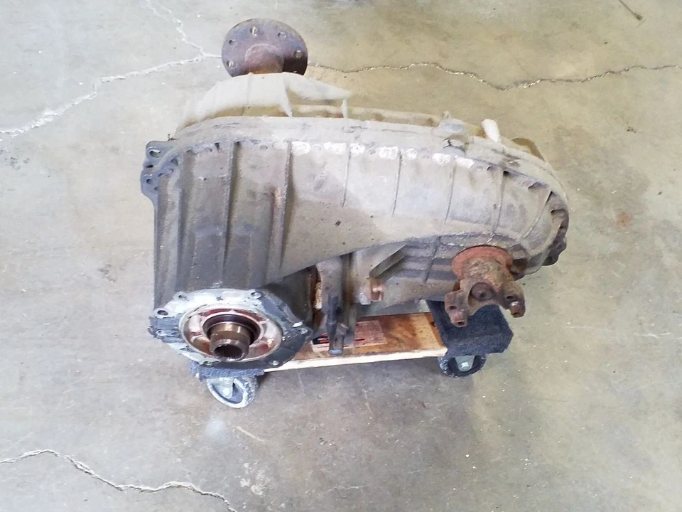 Transfer Case - Warner 4407 - Without PTO | Fits 1996-1997 Ford F350 Foto 4 de 4