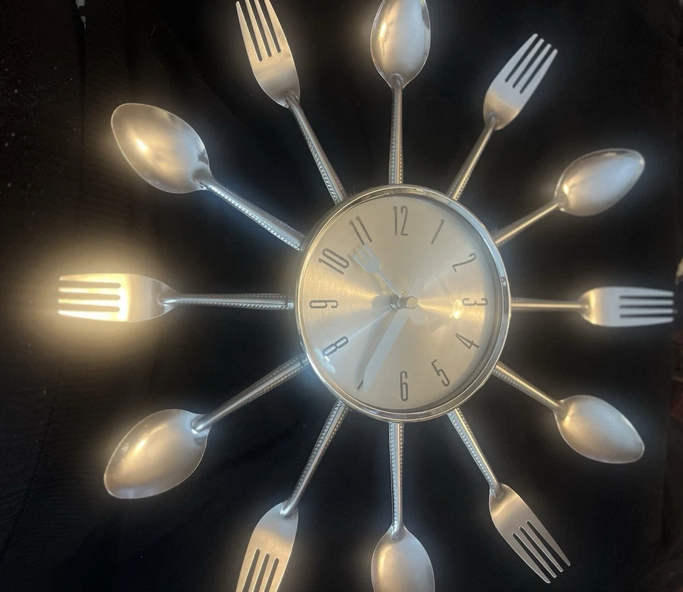RELOJ DE PARED RETRO CUCHARA Y TENEDOR COCINA CUARZO PROBADO/FUNCIONANDO Foto 3 de 4