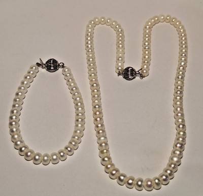 Vintage Cultured Freshwater White Pearl Necklace & Bracelet Jewelry Set