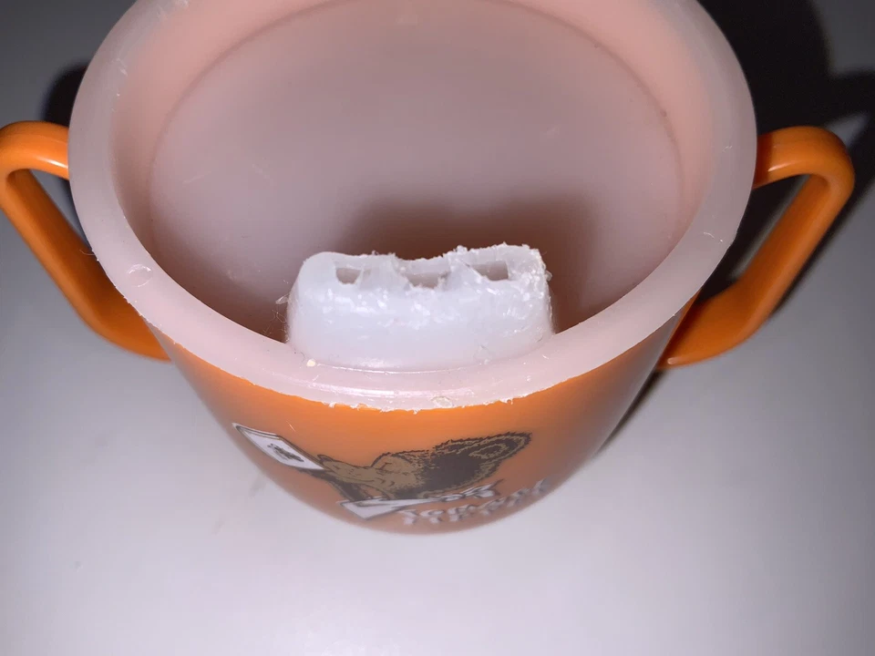 Taza para sorber autoderezado Tommee Tippee vintage años 50 naranja y blanco Foto 4 de 4