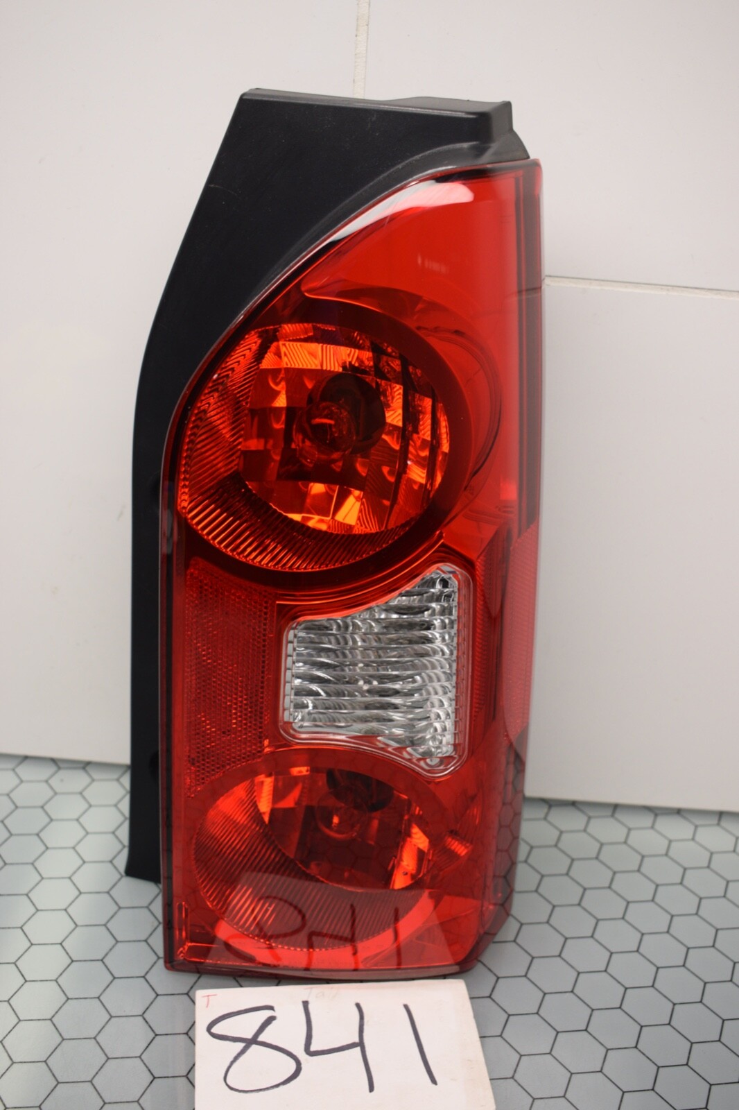 2005 - 2015 Nissan Xterra PASSENGER Side Tail Light Used Rear Lamp #841-T