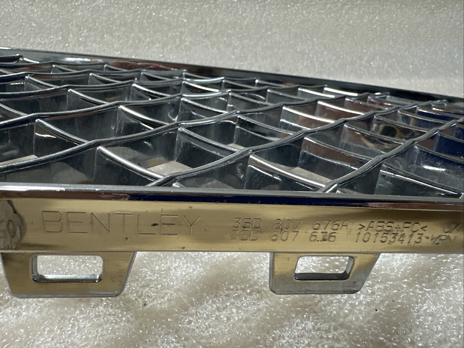 ✅ 2020-2022 Bentley continental GT Right Lower Grill Chrome OEM 3SD807676A