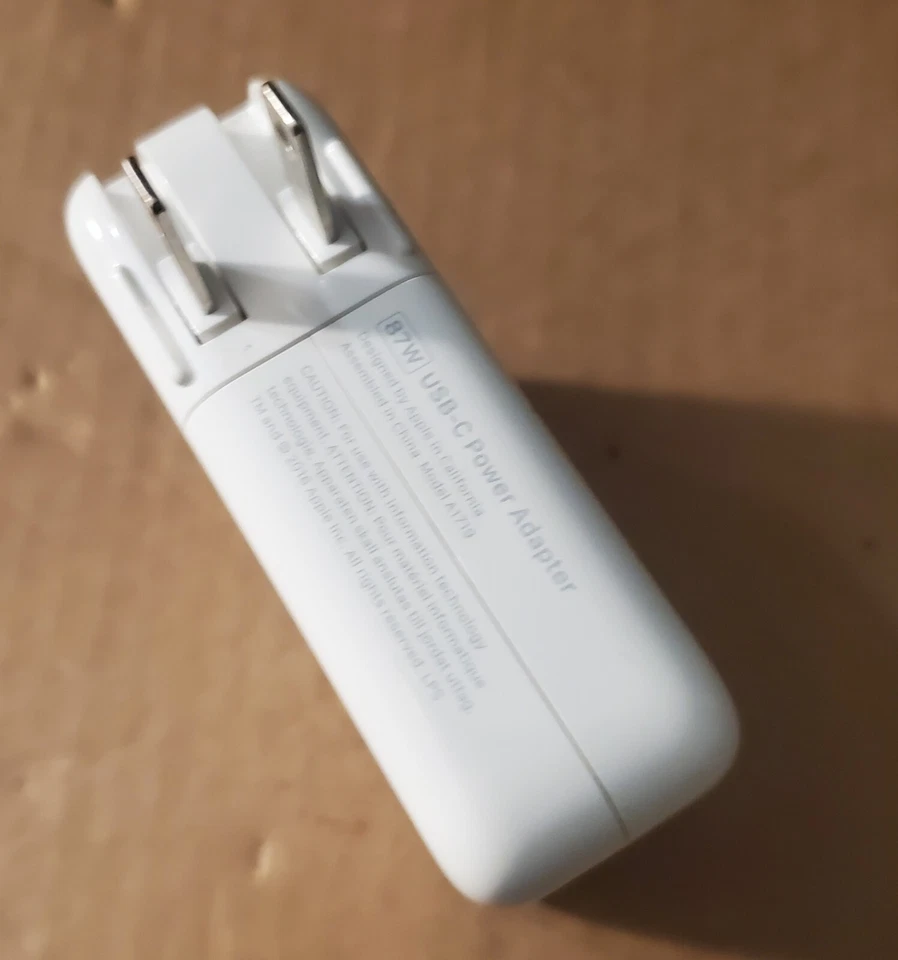 Apple Airport Express A1719 2nd Generation 87W - Image 2 of 4