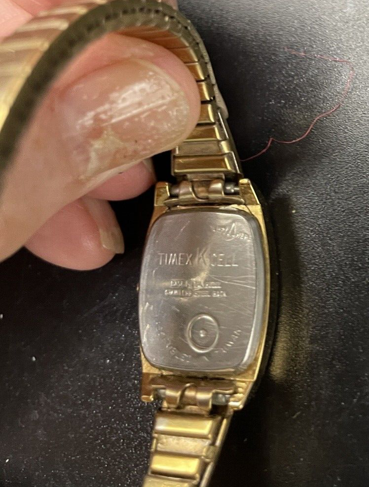 Four Vintage Womens Watches - Elgin, Lucerne, Timex, Advance  display picture 3