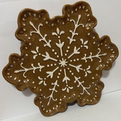 Sleigh Bell Bistro Gingerbread Cookie Snowflake Plate Christmas Decor 8.5  NEW