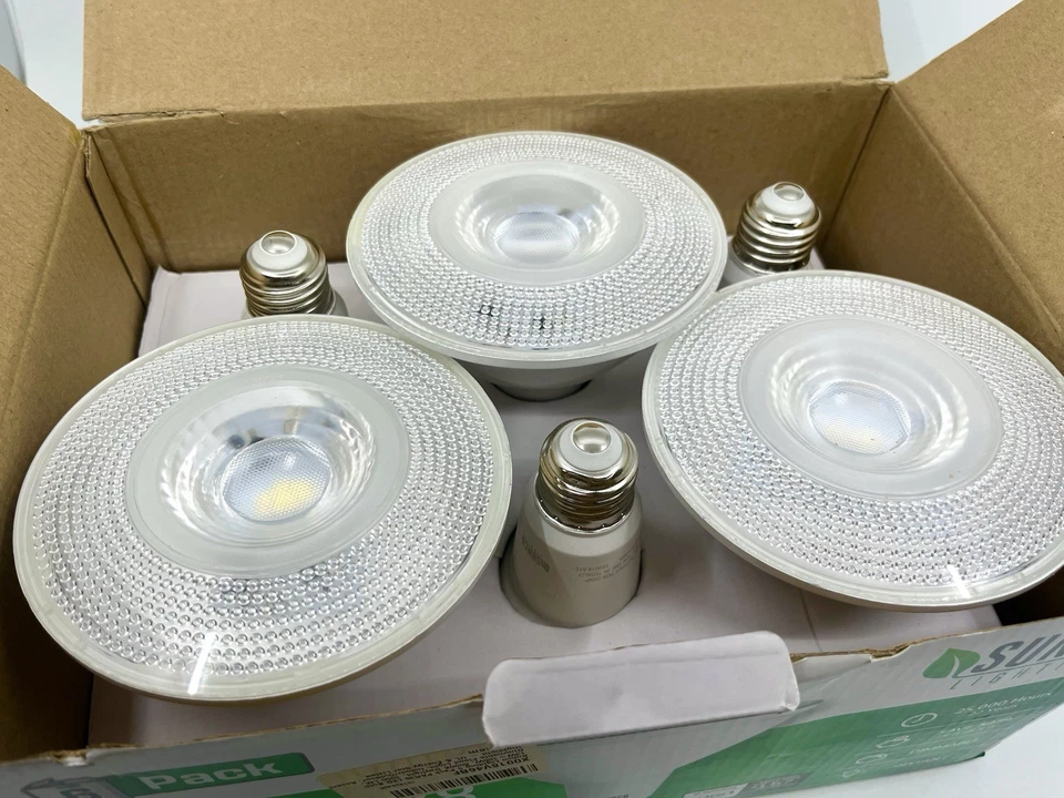 Sunco 6Pack  Flood Light Bulb LED PAR38, 1050Lumens 13W 5000K - Image 3 of 4
