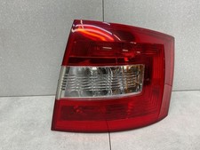 Skoda Rapid (NH) 2014 Rechts Rückleuchte Heckleuchte 5JJ945096 AML43367