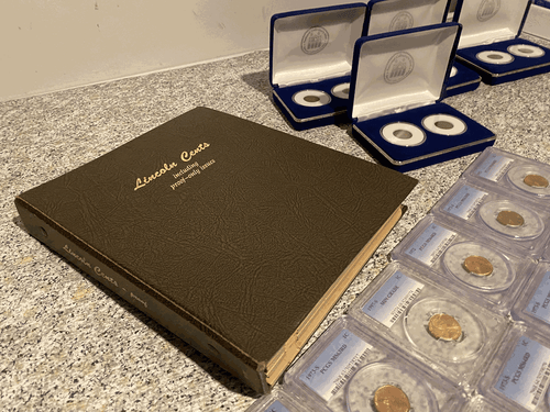 Dansco Album w 105 Lincoln Cents 1900's + 16ea PCGS graded Pennies + more! - Picture 2 of 19