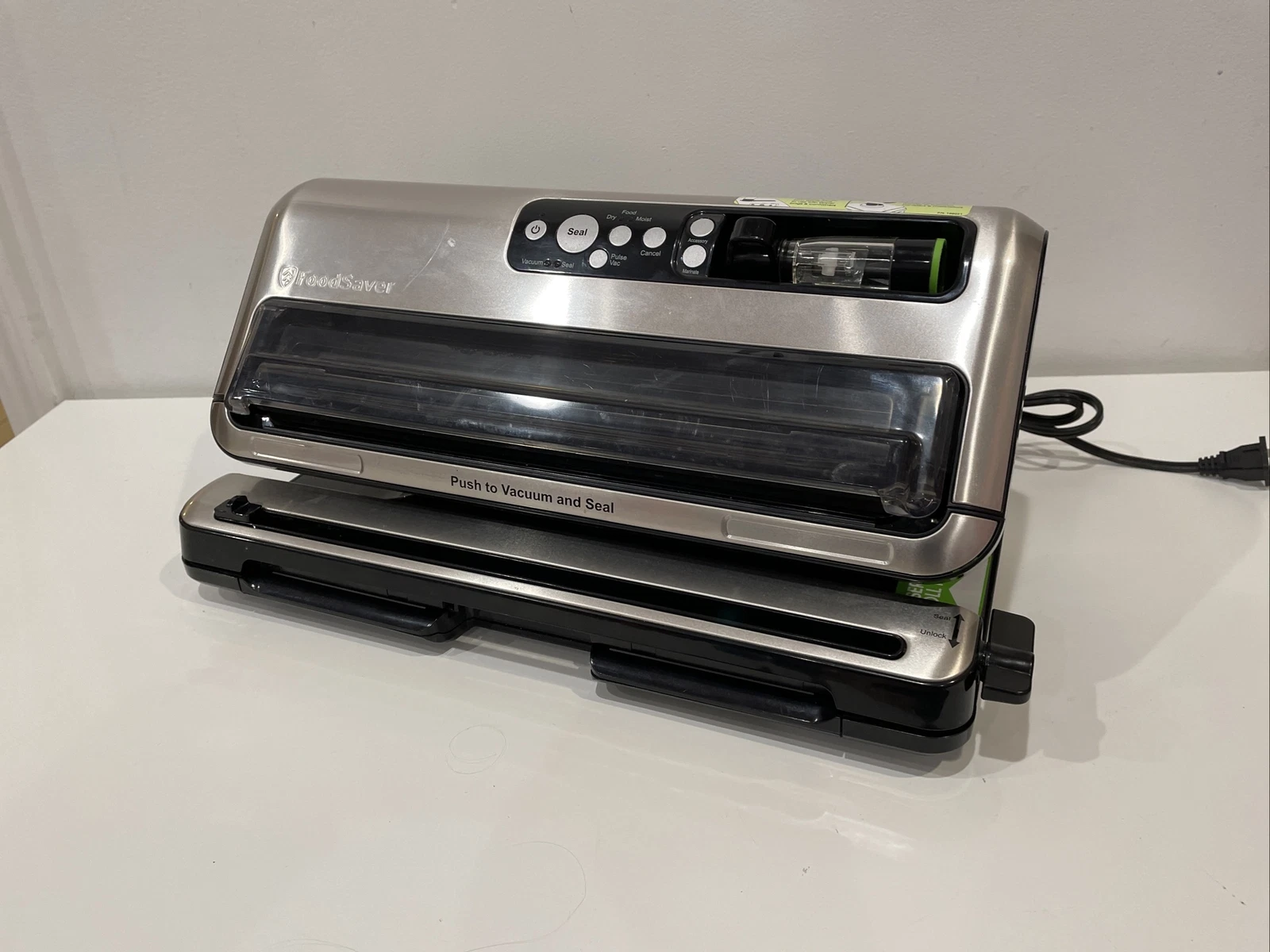 Food Saver Vacuum Sealer FM5480