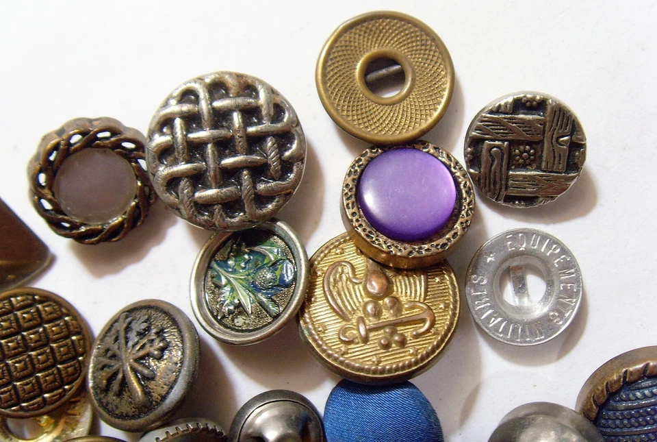 48 vintage antique metal collector buttons lot heraldic uniform etc 52371 - Image 2 of 4