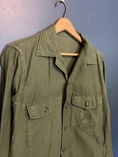 Vintage 60  s US Navy Seabees OG 107 Olive Green Field Shirt Size Medium