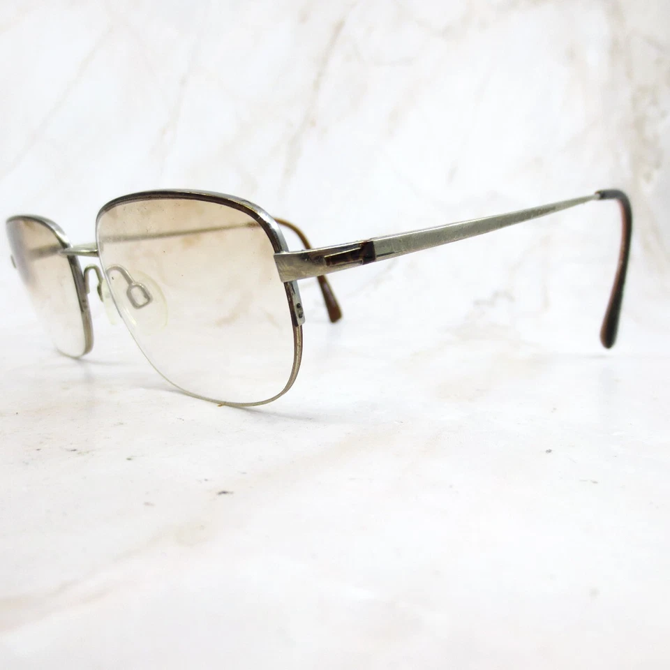 Encantadoras gafas de sol montura para hombre plateadas titanio puro medio borde rectangular 55-20-145 Foto 2 de 4