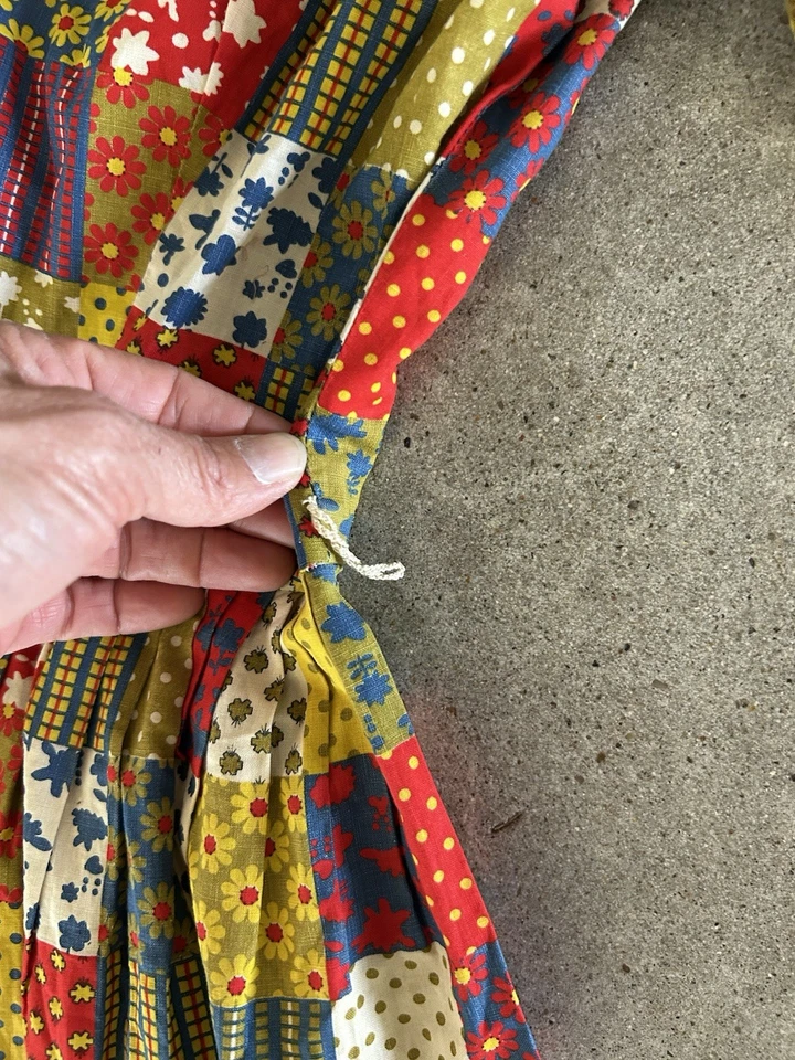 Vintage Fit Flare Dress Small Patchwork Print Fabric Prairie 1960’s? - Image 3 of 4