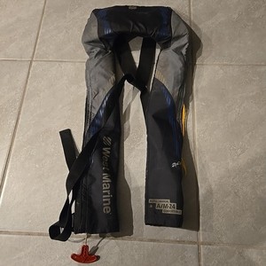 West Marine,  Auto / Manual AM/24  inflatable, Black Gray No Rearm Kit Adult