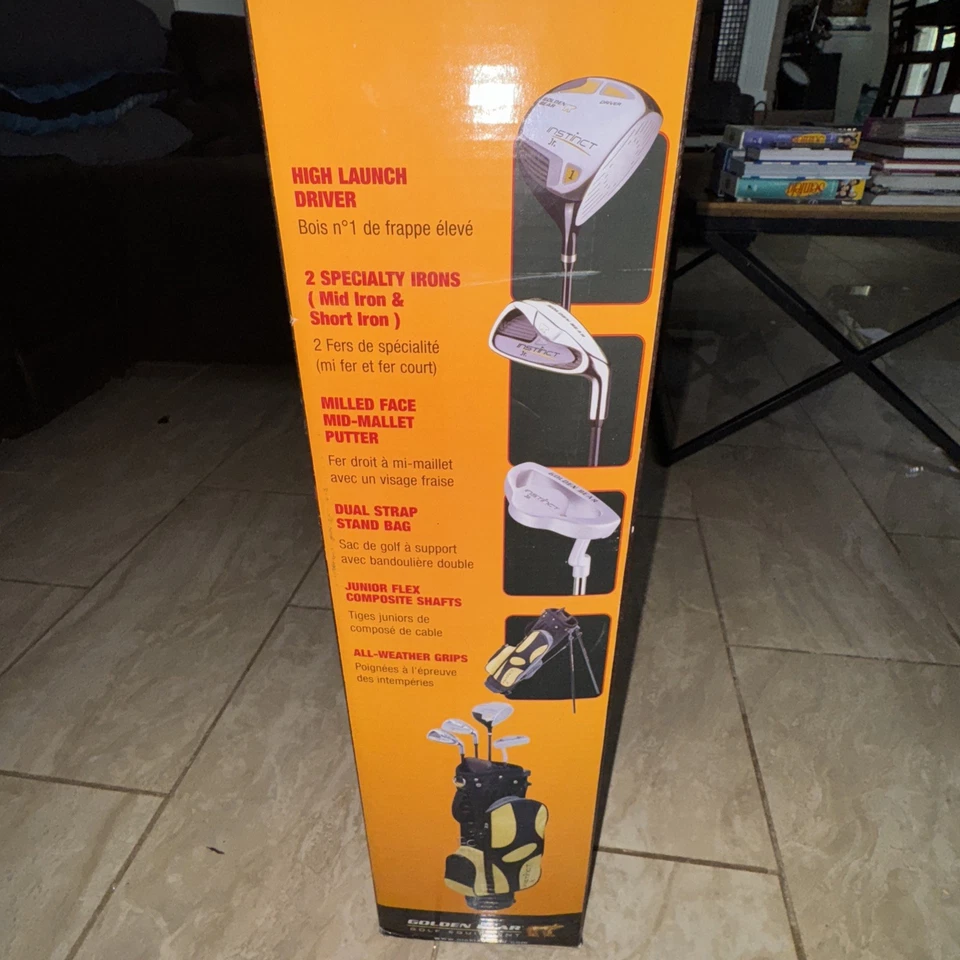 Golden Bear Cub RH Jr Golf Set, 6 Pieces: Short& Mid irons, Driver, Putter & Bag - Image 4 of 4