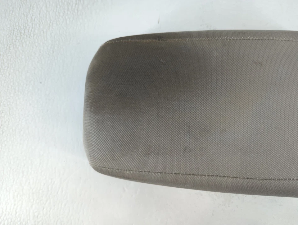 Cubierta de reposabrazos para consola central deportiva Mitsubishi Outlander 2013-2015 A5N0R Foto 2 de 4