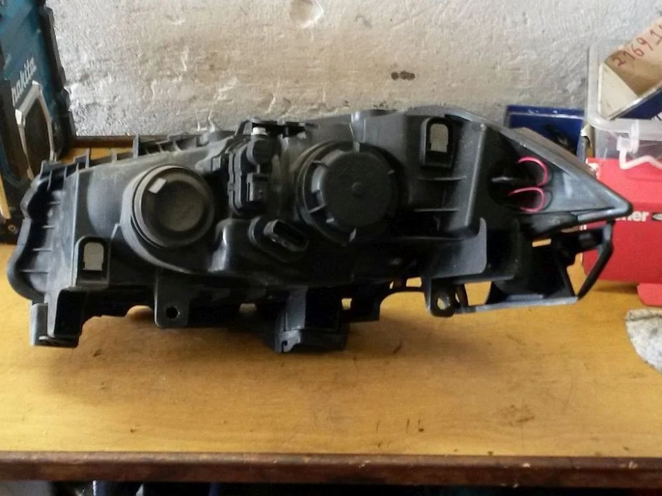 Hauptscheinwerfer rechts RENAULT MEGANE II  STUFENHECK  1.5 DCI - Bild 2 von 2