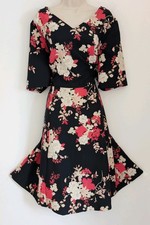 💜 BONMARCHE SIZE 22 Beautiful Ladies Black Floral Dress Ref C
