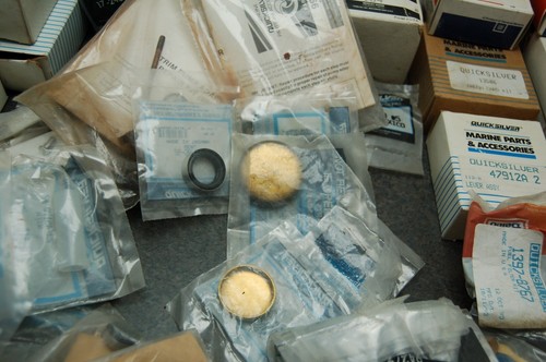 LOT OF 73 NOS MERCURY QUICKSILVER NEW OLD STOCK BEARING LEVER SEALS PLUG CAPS - Picture 14 of 19