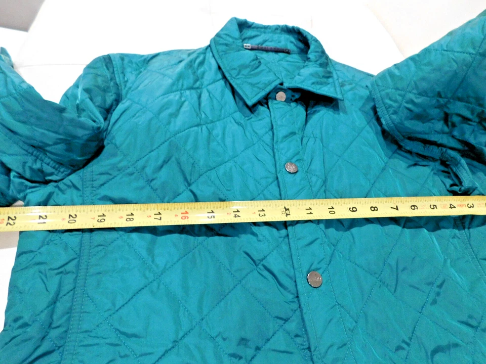 Hecho en Italia. Chaqueta acolchada hombre HUSKY. Talla 52. (P-P 21,5"). Precio de venta sugerido por el fabricante $395 Foto 2 de 4