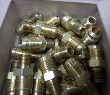 Lot of 25 Parker Brass 45° Flare Fittings X48F-8-4