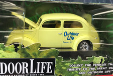 NIB Diecast Car Racing Champions 10 Years OUTDOOR LIFE ISSUE 2 Yllw COUPE 1:24