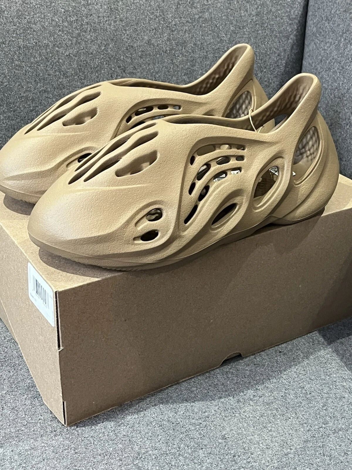 Adidas Yeezy Foam Runner Clay Taupe Regno Unito 11