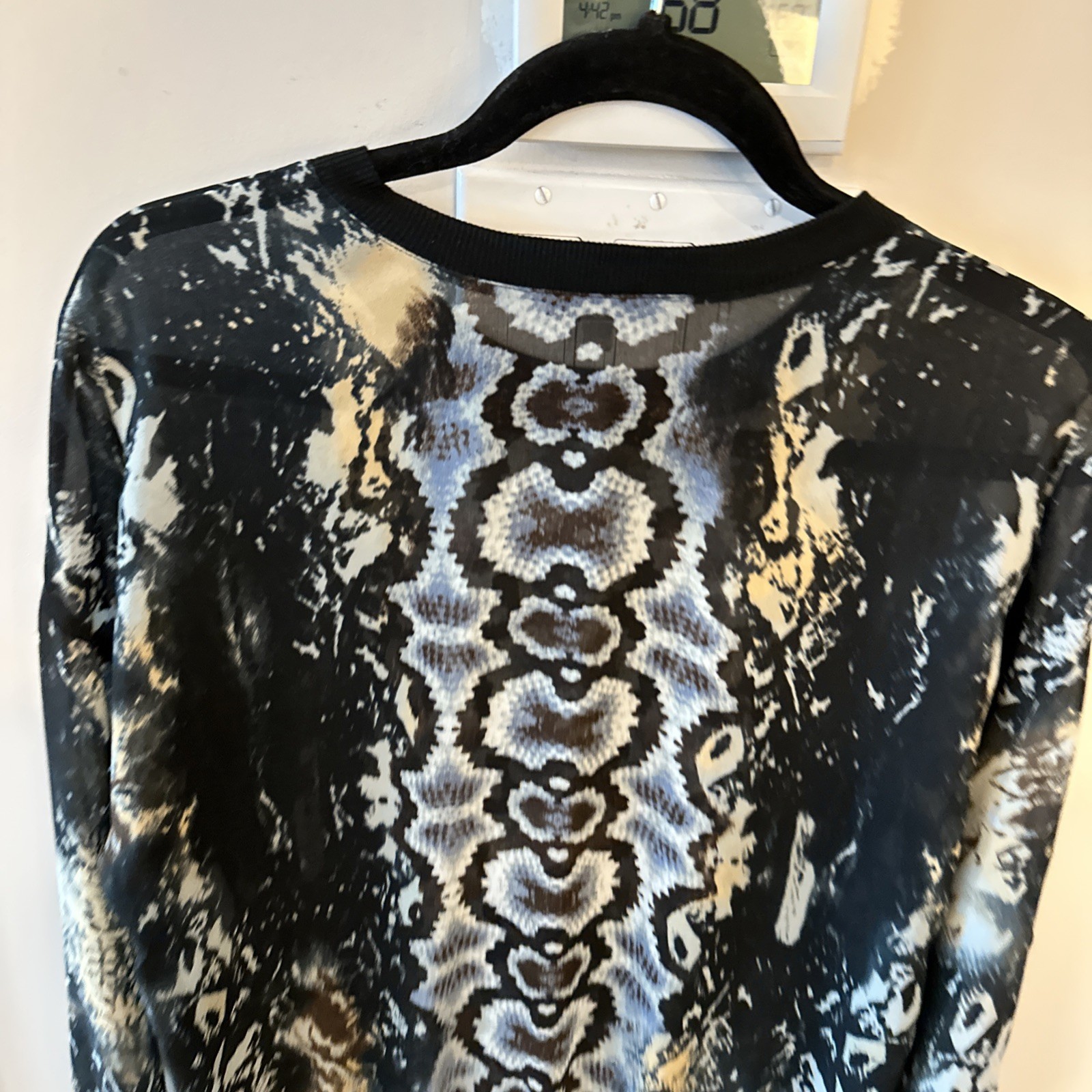 CAbi Python Print Chiffon Sweatshirt Small Excell… - image 9