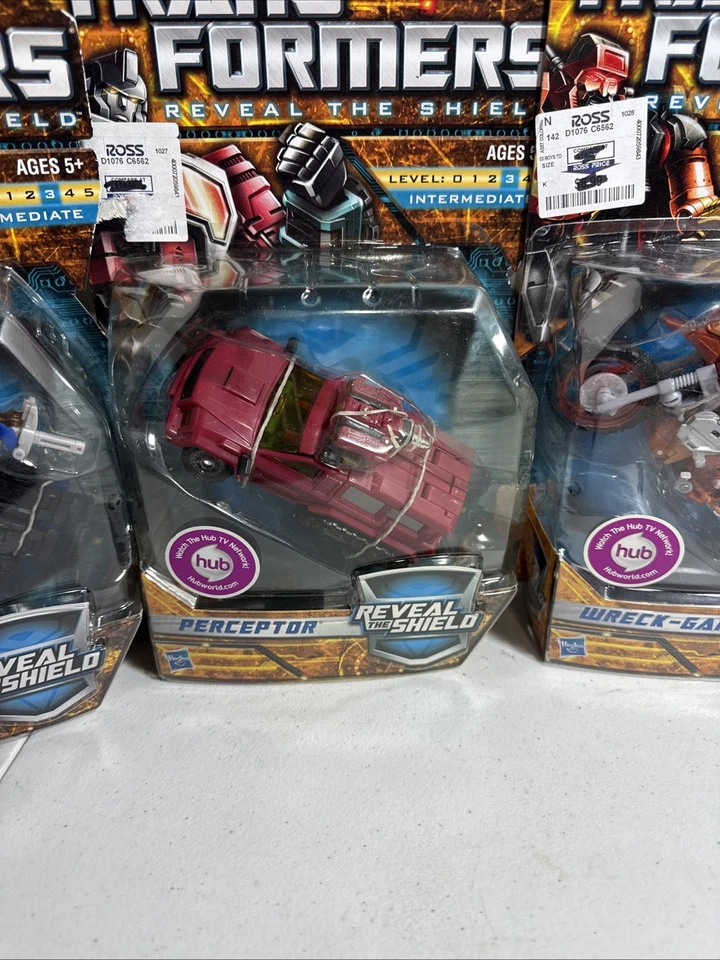 Hasbro Transformers Reveal The Shield Lot Of 3 Optimus Prime Perceptor Wreck-Gar - Image 3 of 4