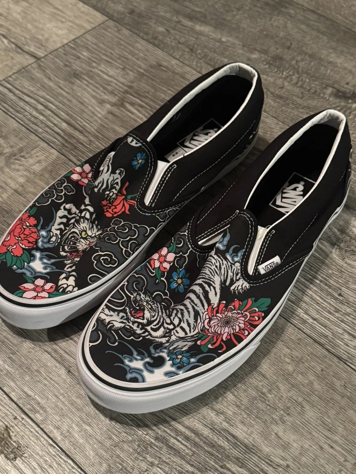 New Vans Slip On Tiger Floral Men Sz 12 Skateboarding Casual Sneaker Rare Tattoo - Image 2 of 4