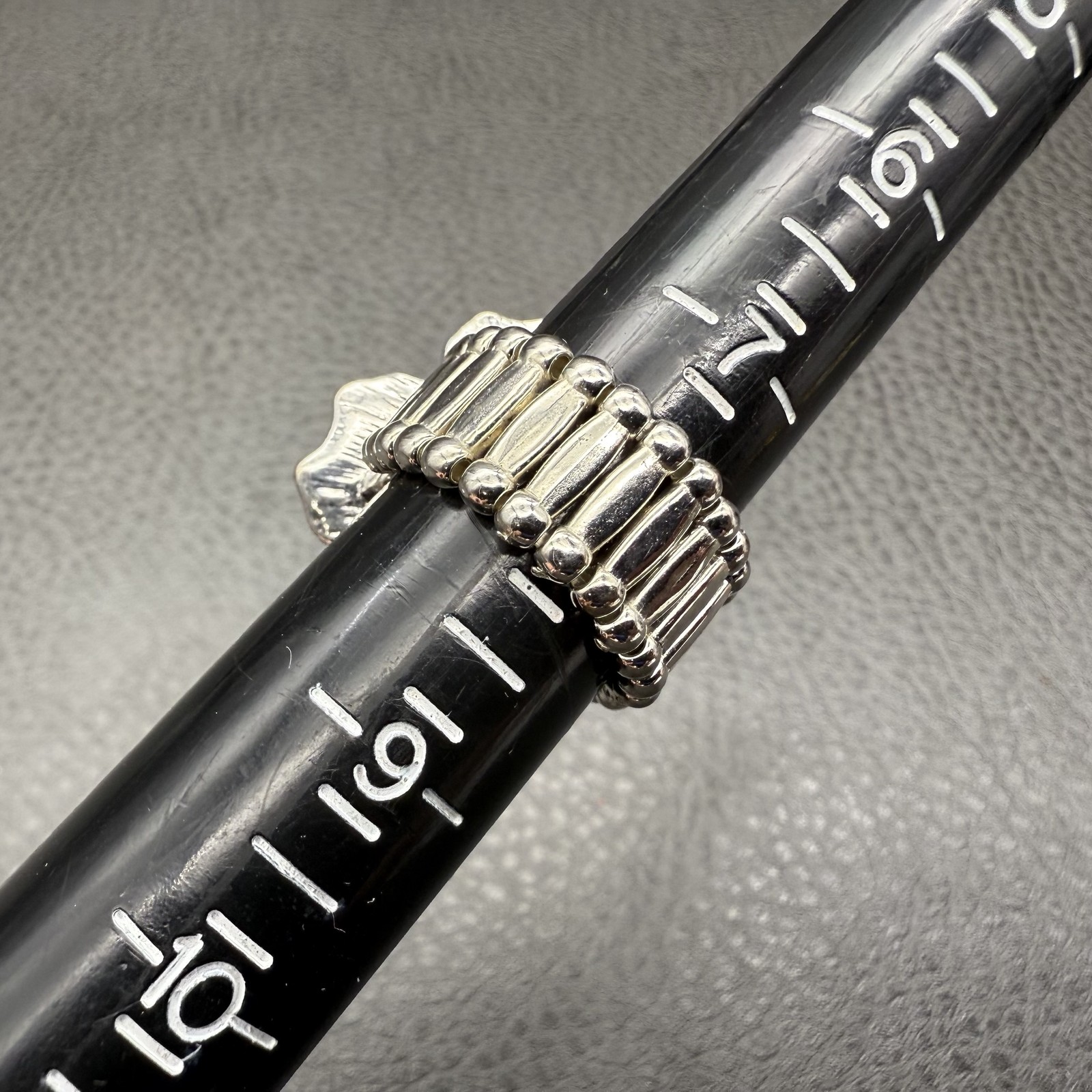 Flower Statement Ring Silver Tone Stretch Band Adjustable Purple Center Costume