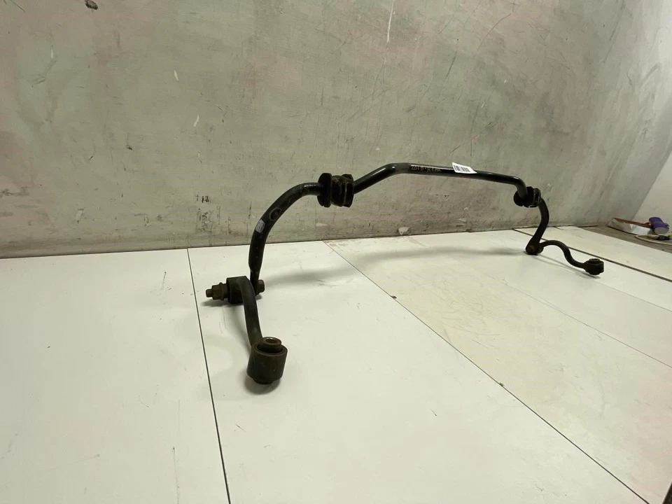 Barra estabilizadora trasera Nissan Rogue 2015 con eslabones OEM+ Foto 2 de 4